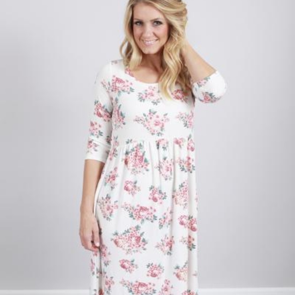 Soft Floral Maxi Dress
